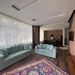 101- Garden, Jacuzzi, Spacious, Luxury House