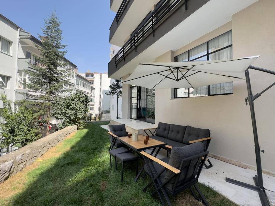 101- Garden, Jacuzzi, Spacious, Luxury House Daire Ankara
